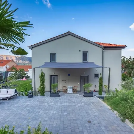 아파트 Tarari Luxury *