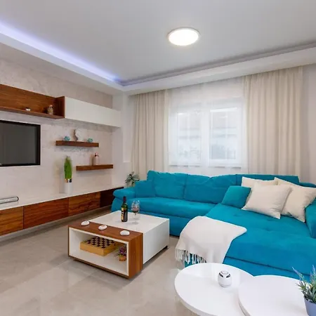 Tarari Luxury