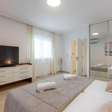 Apartment Tarari Luxury *