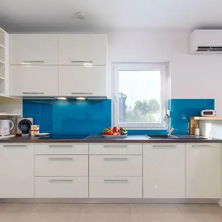 Tarari Luxury Apartment