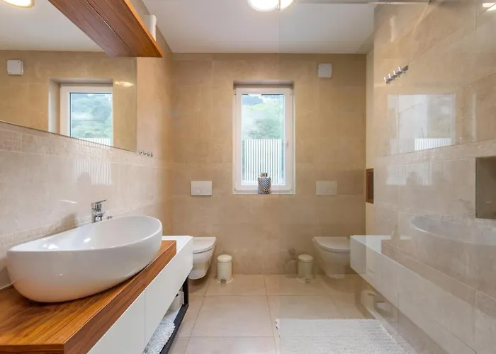 Tarari Luxury *