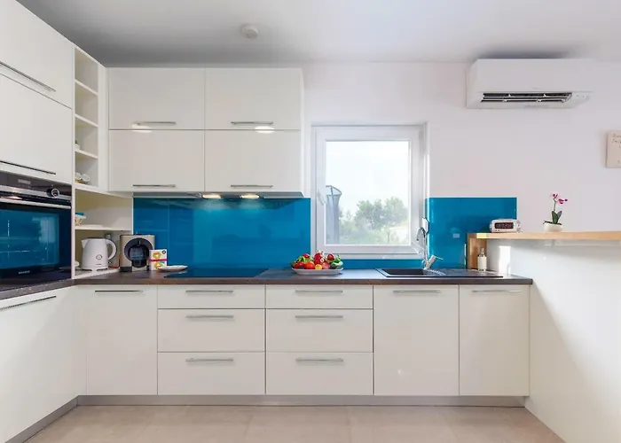 Tarari Luxury شقة