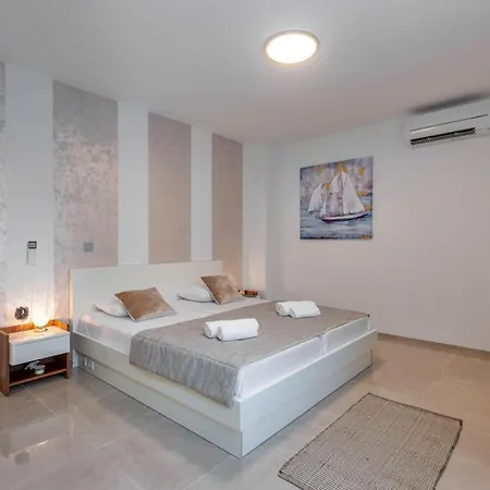 Apartament Tarari Luxury *